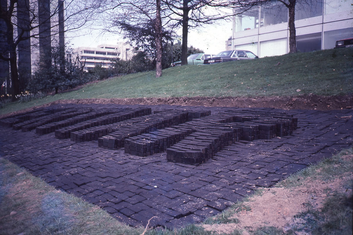 1983年　テルツィエール（第三紀）「自然　象徴　空間」ゼーシュテルン野外超克公園　デュセルドルフ　ドイツ（3）